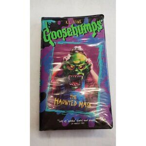 Goosebumps: The Haunted Mask by R.L Stine VHS 1995 - Clamshell